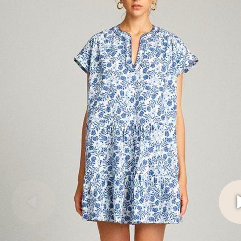 SALONI Ashley Floral Flounce Hem Shift Dress. Size 6